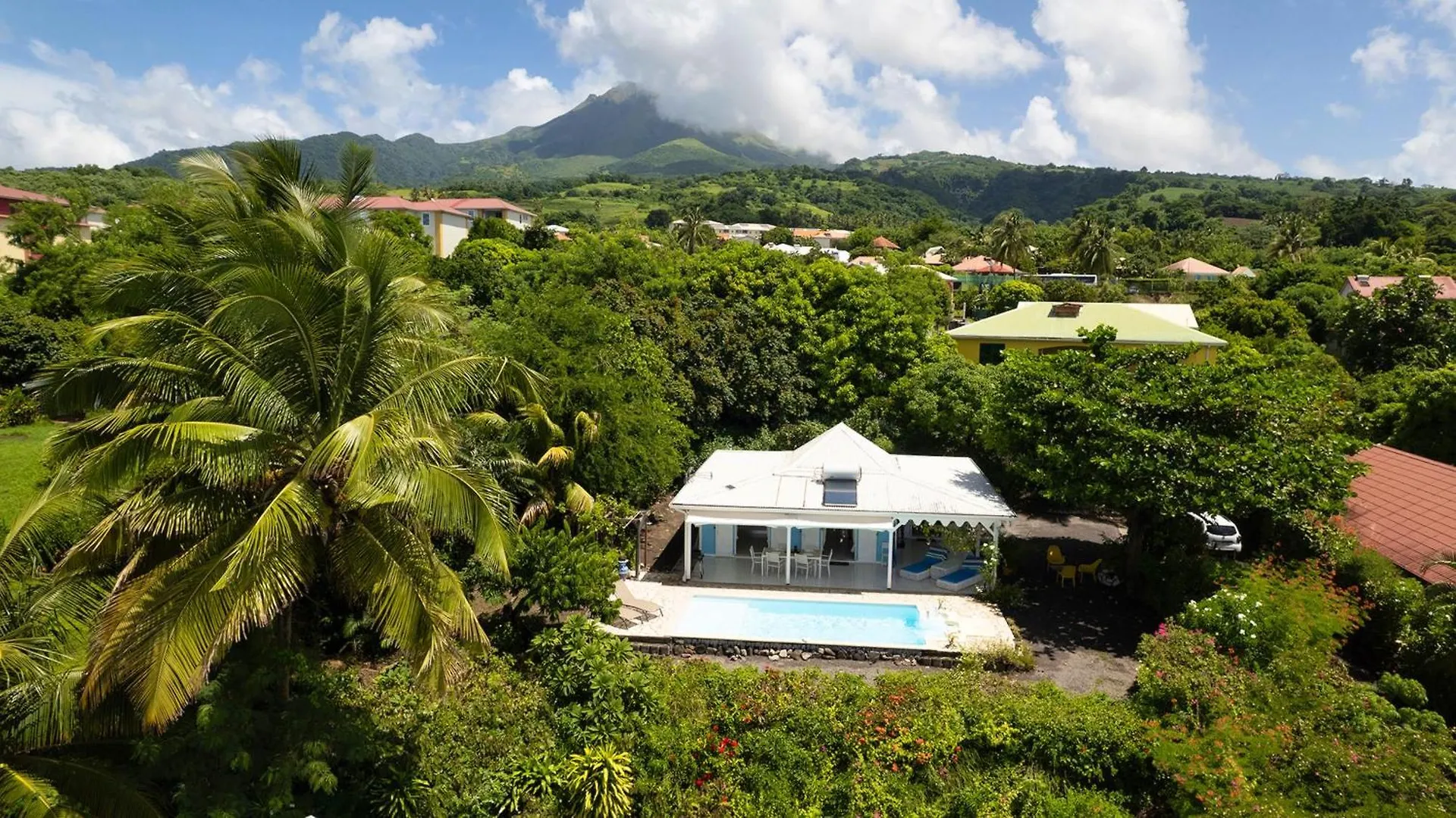 Villa Charmante A Saint Pierre Avec Vue Sur Mer & Piscine Privee Martinica